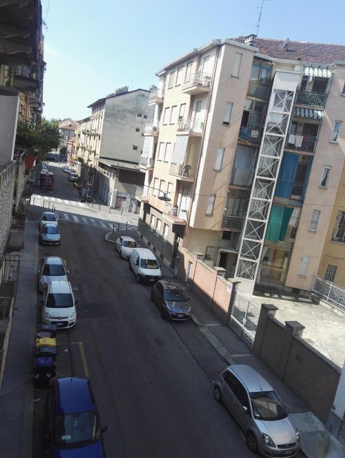Cinecasa Di Andrea E Cristina Apartment Торино Екстериор снимка