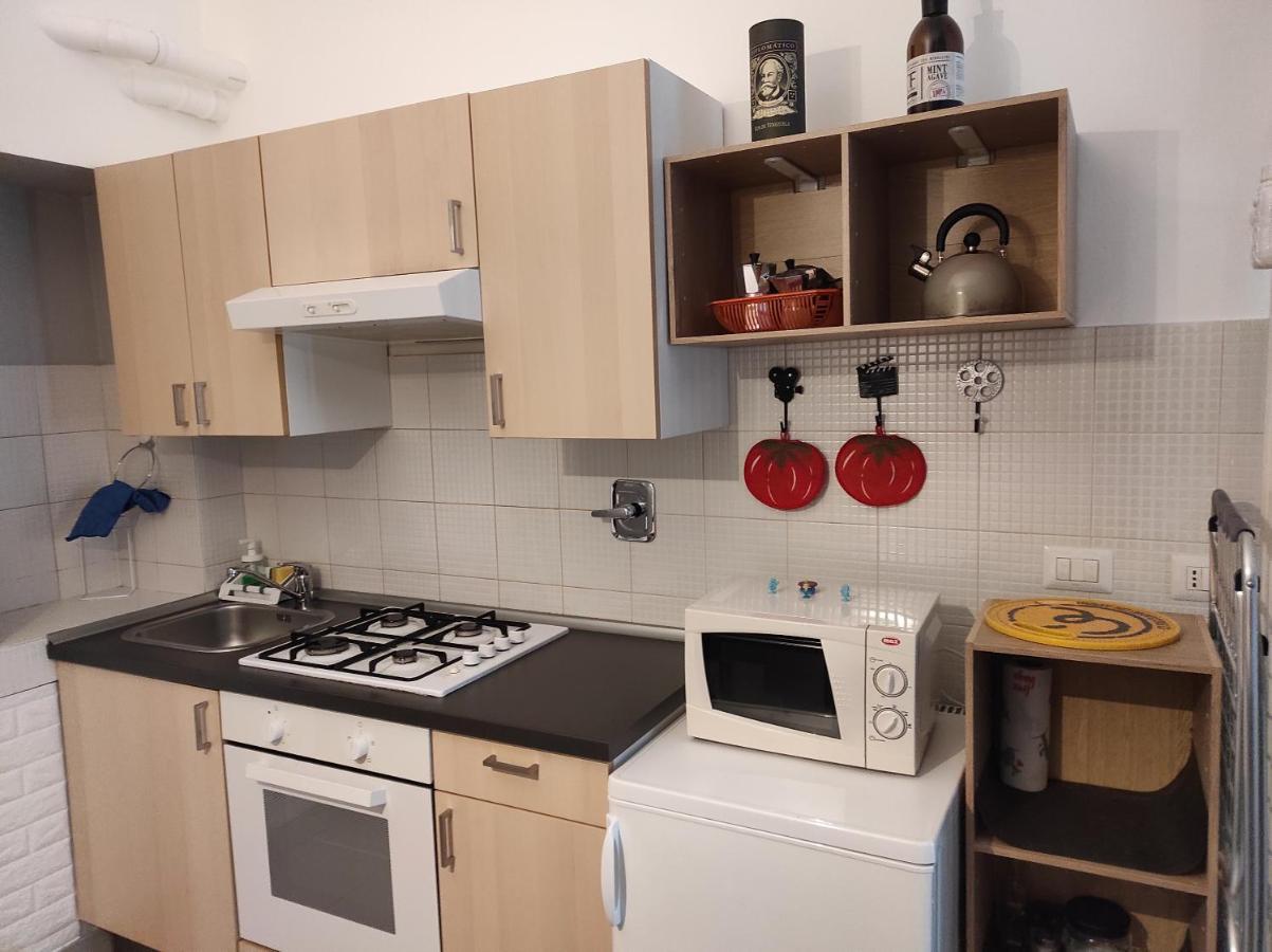 Cinecasa Di Andrea E Cristina Apartment Торино Екстериор снимка